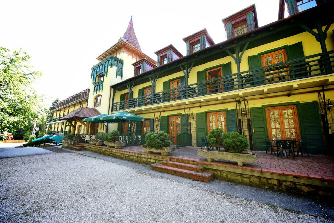 Bakony Hotel Bakonybel Exterior photo